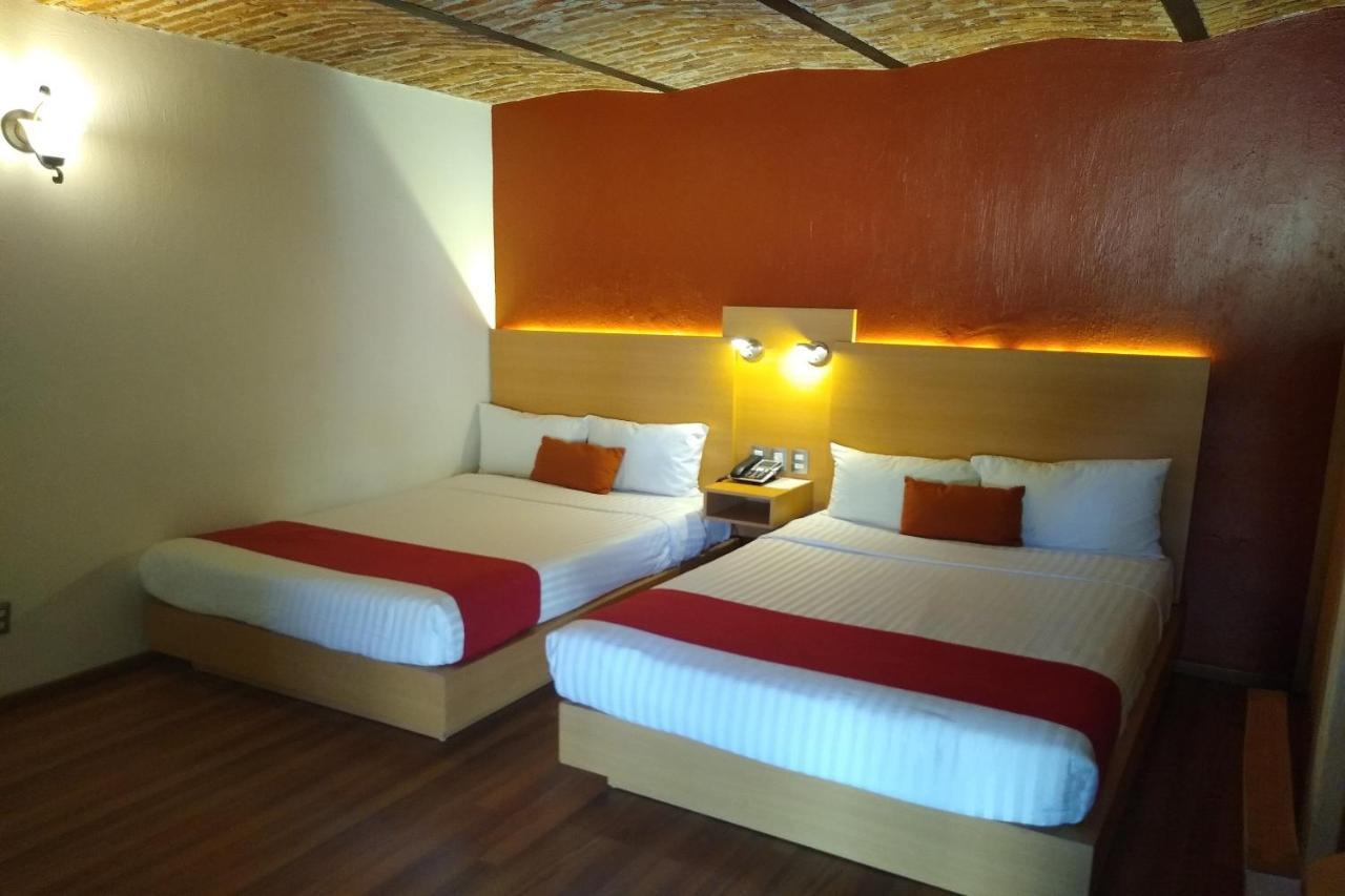 Hotel Villa Del Sol Expo Гуадалахара Екстериор снимка