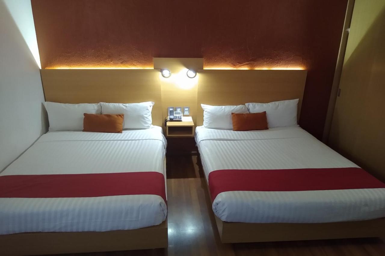 Hotel Villa Del Sol Expo Гуадалахара Екстериор снимка