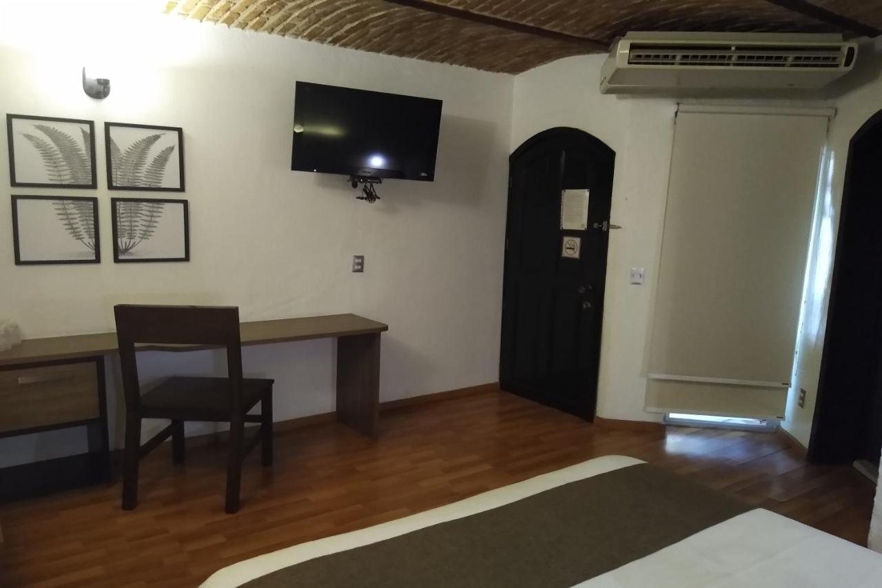 Hotel Villa Del Sol Expo Гуадалахара Екстериор снимка